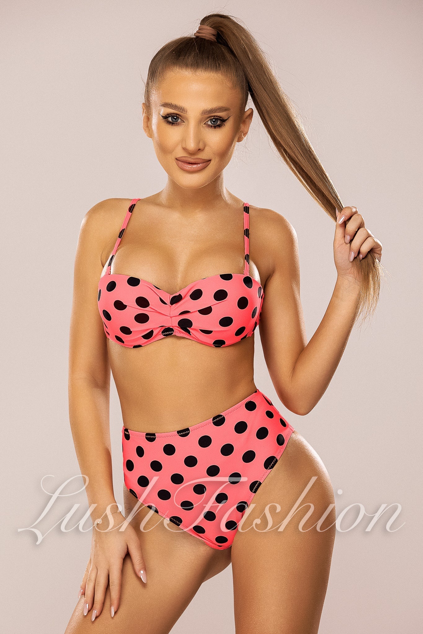 Costum de Baie din Trei Piese Corai cu Buline Cod : F60 (04)
