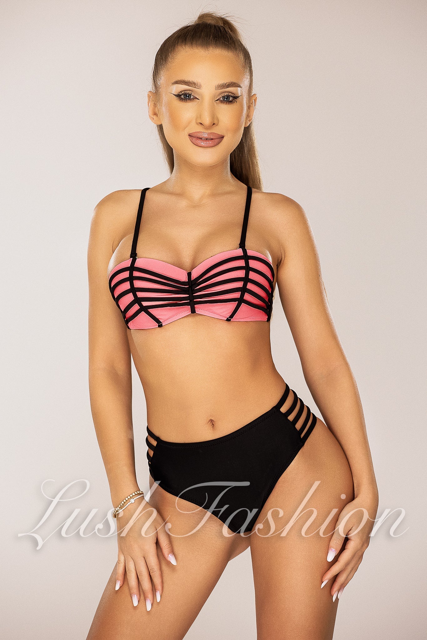 Costum de Baie din Doua Piese Roz Cod : B24-2 (050)