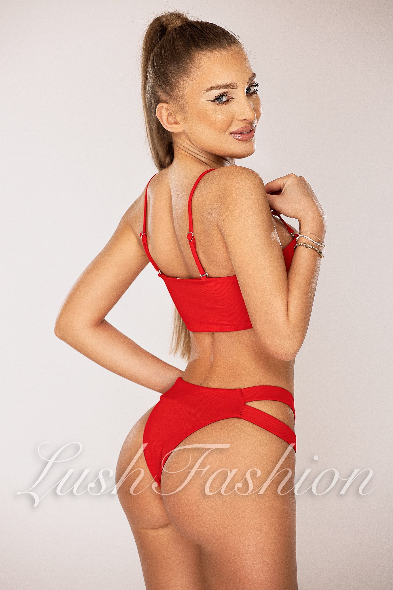 Costum de Baie din Doua Piese Rosu din Raiat Cod : 8802 (028)
