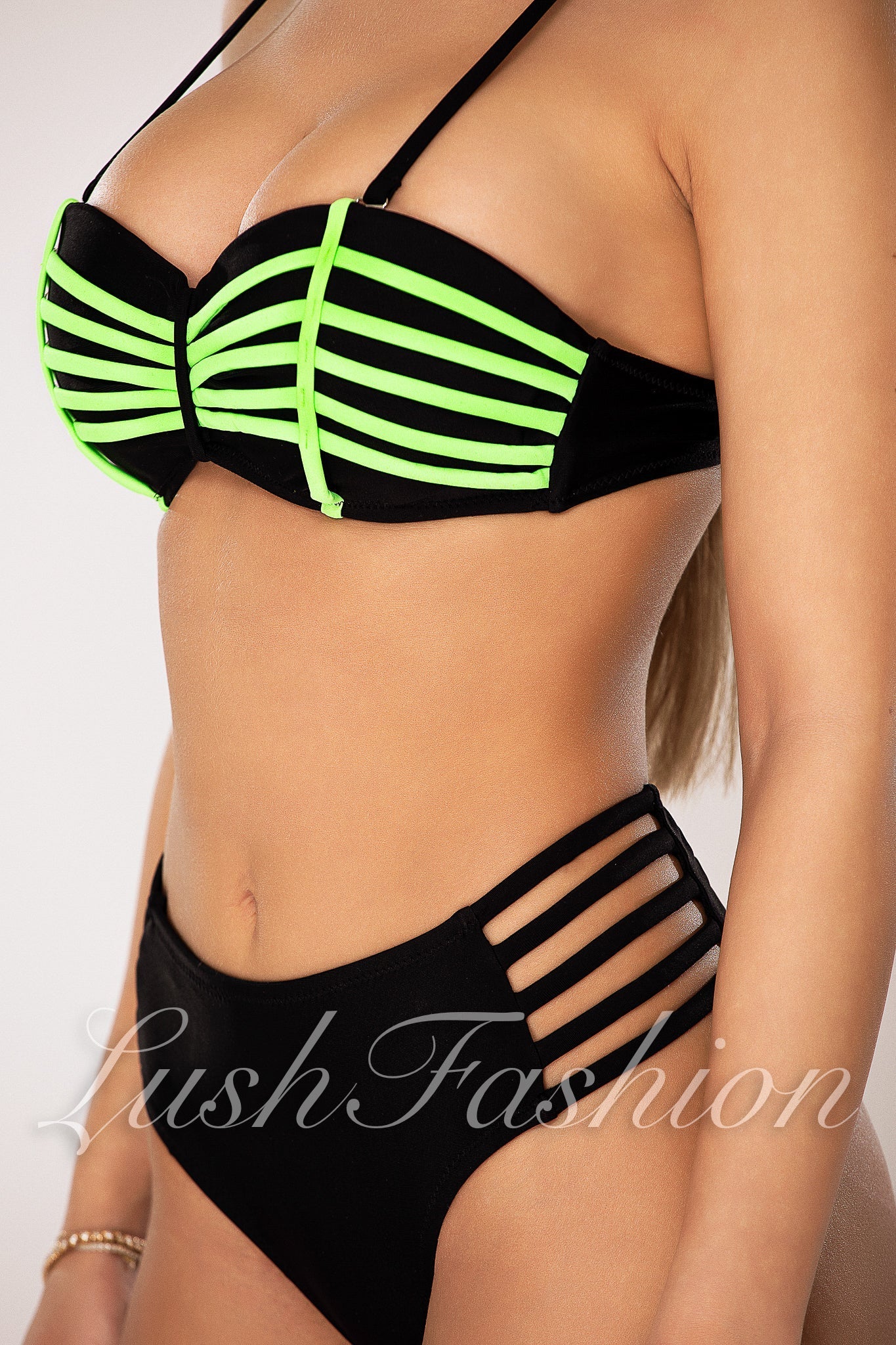 Costum de Baie din Doua Piese Verde Cod : B24-2 (050)