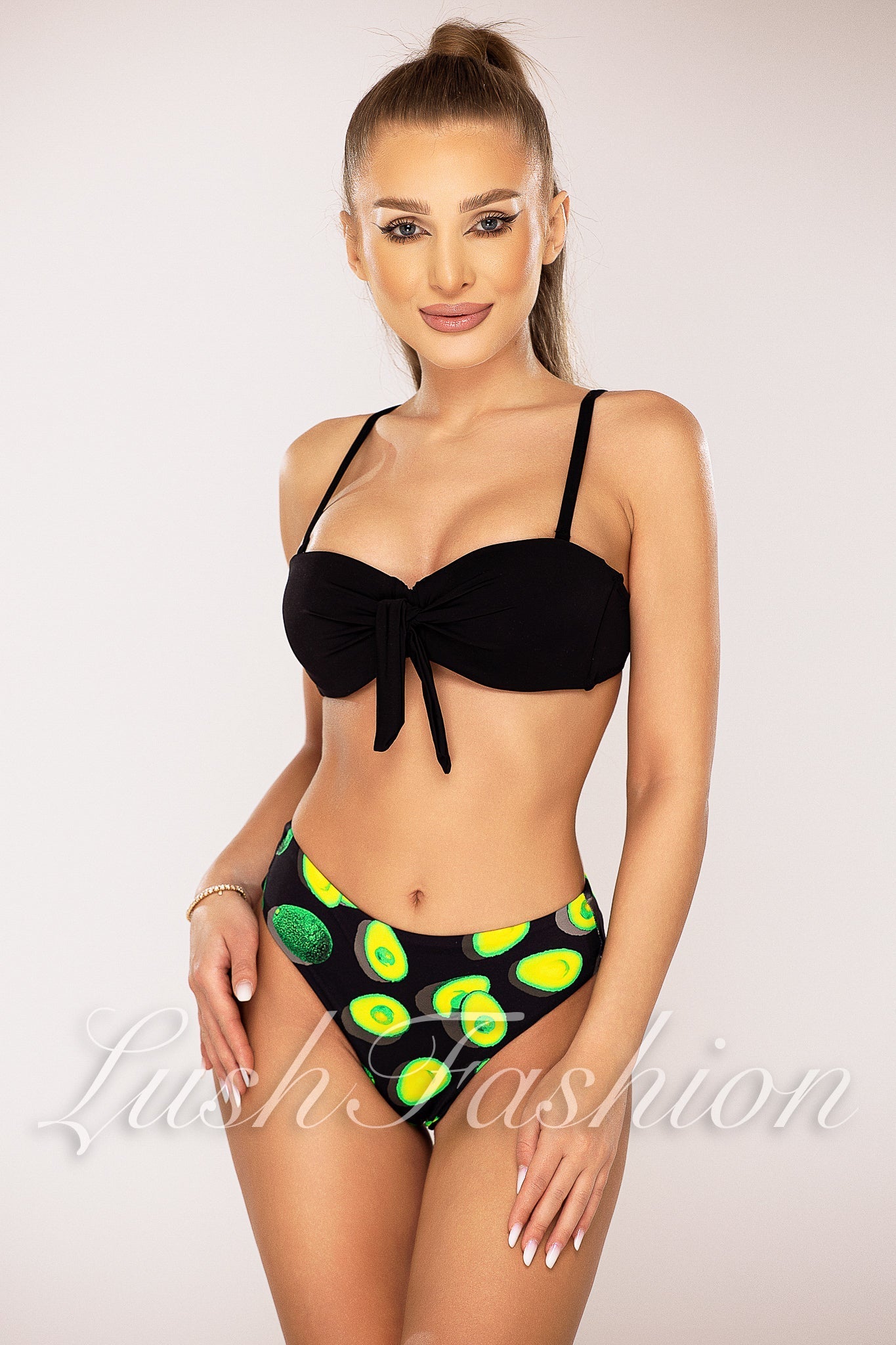 Costum de Baie din Doua Piese Negru Cod : R24-39 (039)