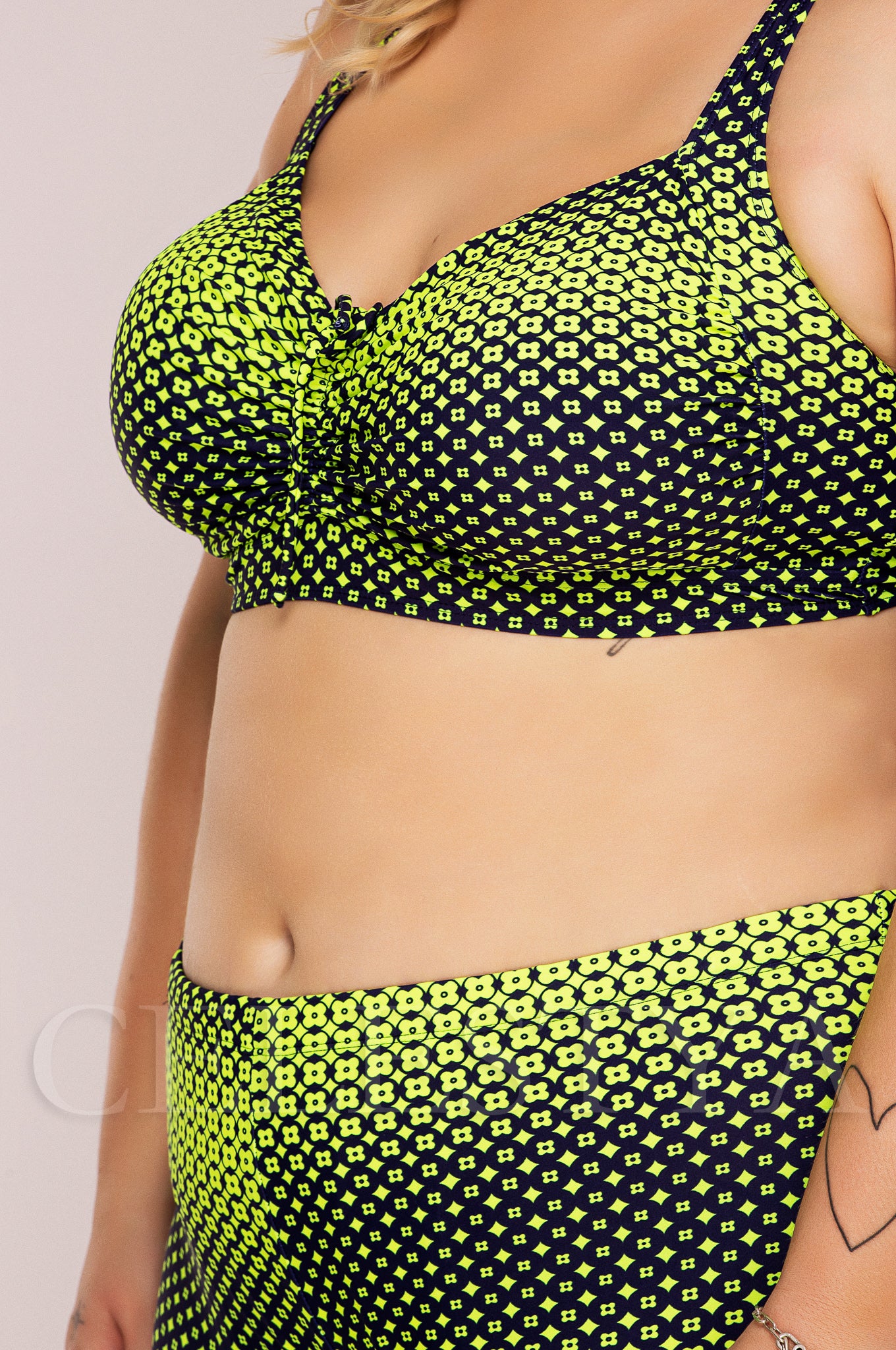 Costum de Baie din Doua Piese Neon Cod : 2296-Z (060)