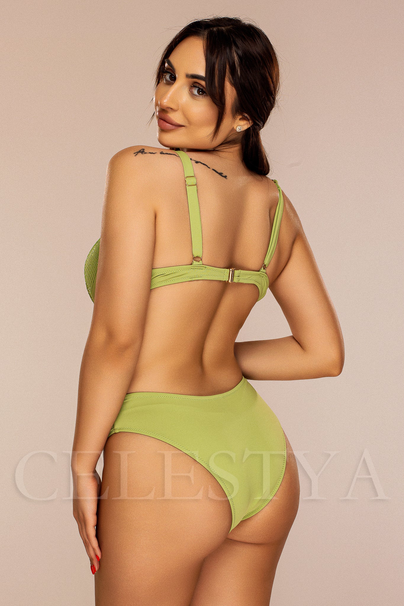 Costum de Baie din Doua Piese Vernil Cod : LM063 (021)