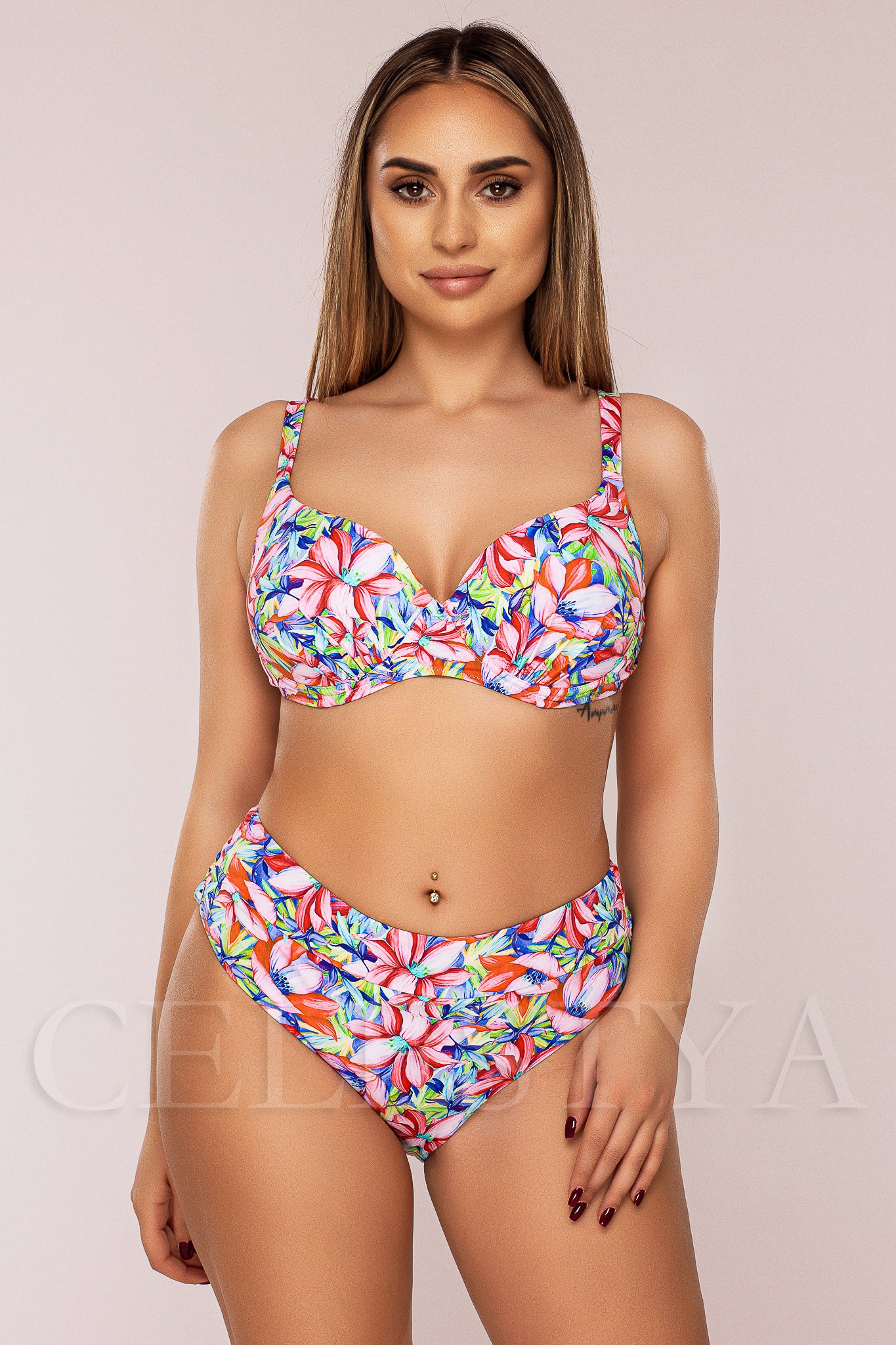 Costum de Baie din Doua Piese Roz Cod : LM022 (Z11)