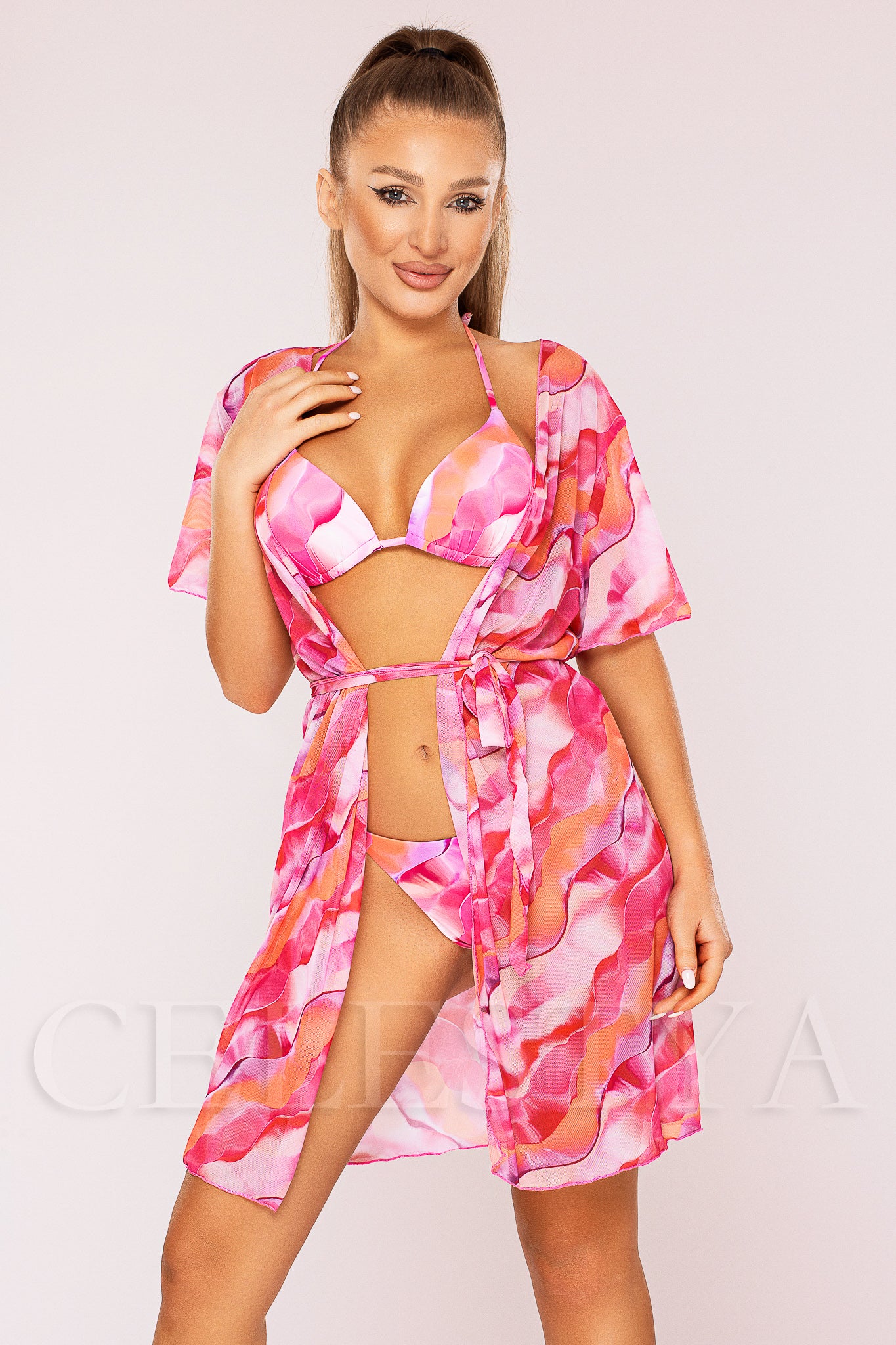 Costum de Baie din Trei Piese Roz Cod : LM031 (Z46)